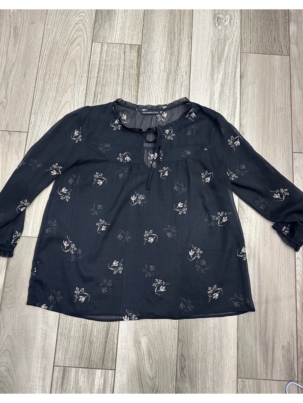 Abercrombie & Fitch Women's Black Floral Sheer Blouse XS